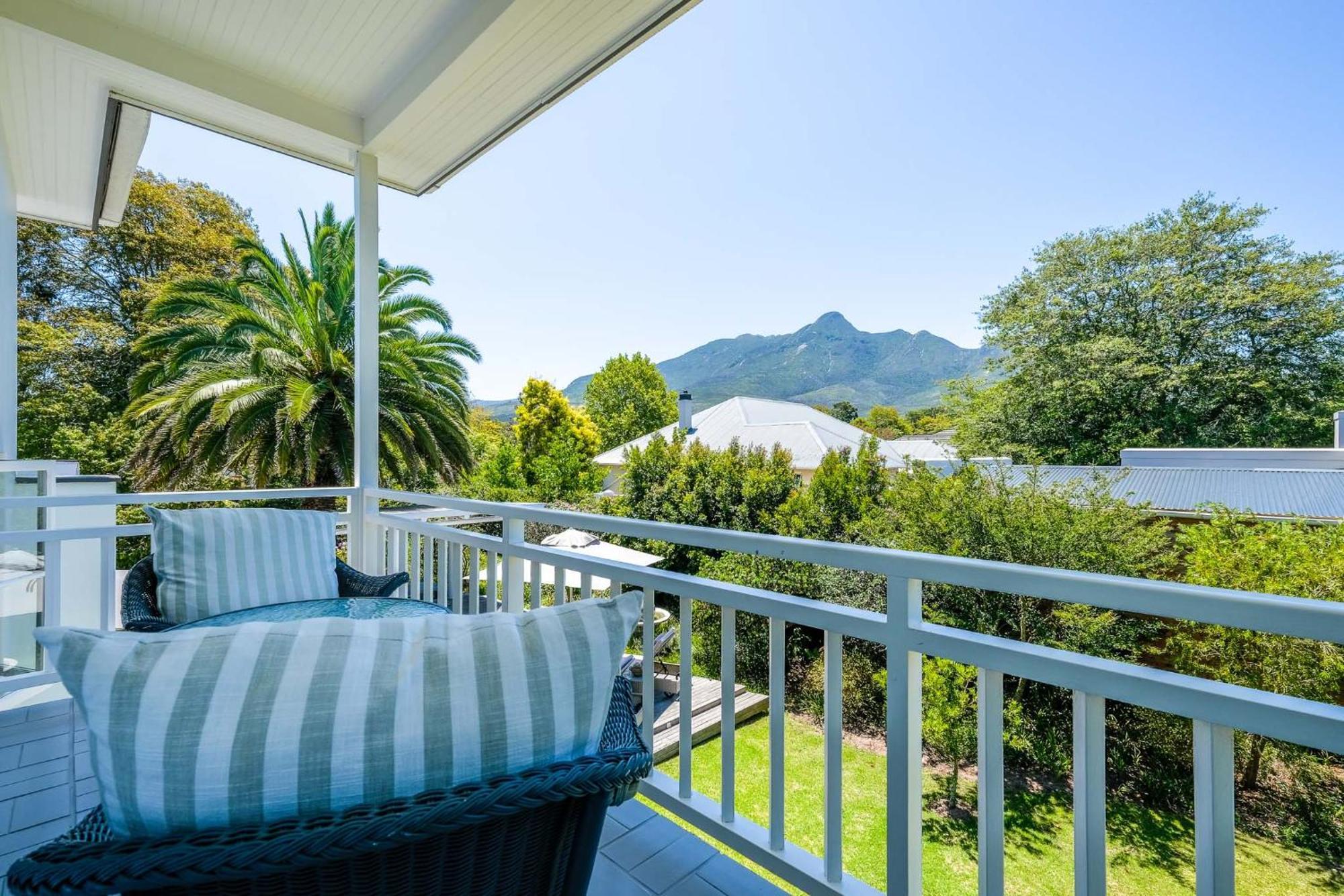 Oude Berg Guesthouse - 10 Caledon Street جورج الغرفة الصورة