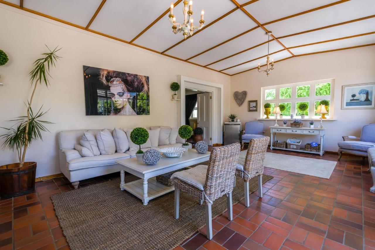 Oude Berg Guesthouse - 10 Caledon Street جورج المظهر الخارجي الصورة