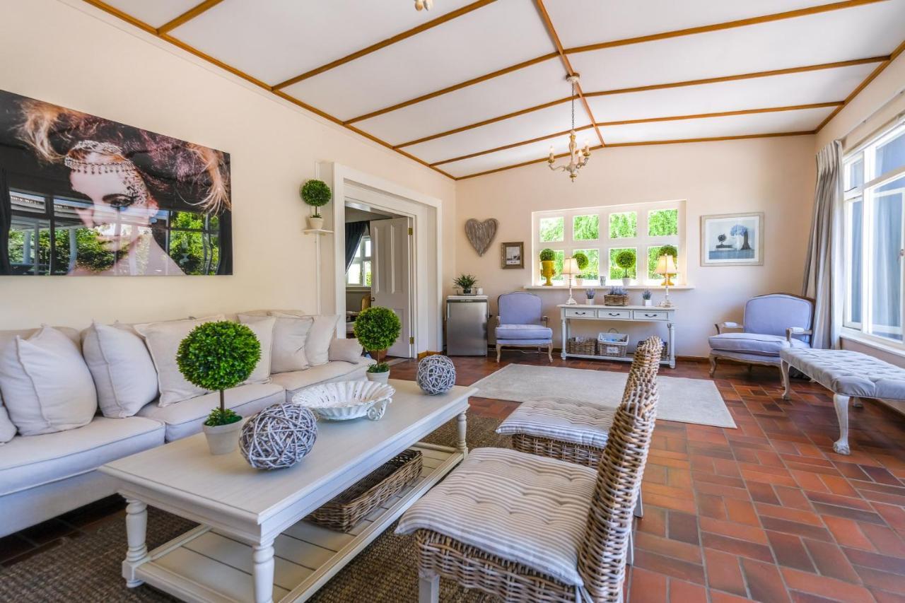 Oude Berg Guesthouse - 10 Caledon Street جورج المظهر الخارجي الصورة