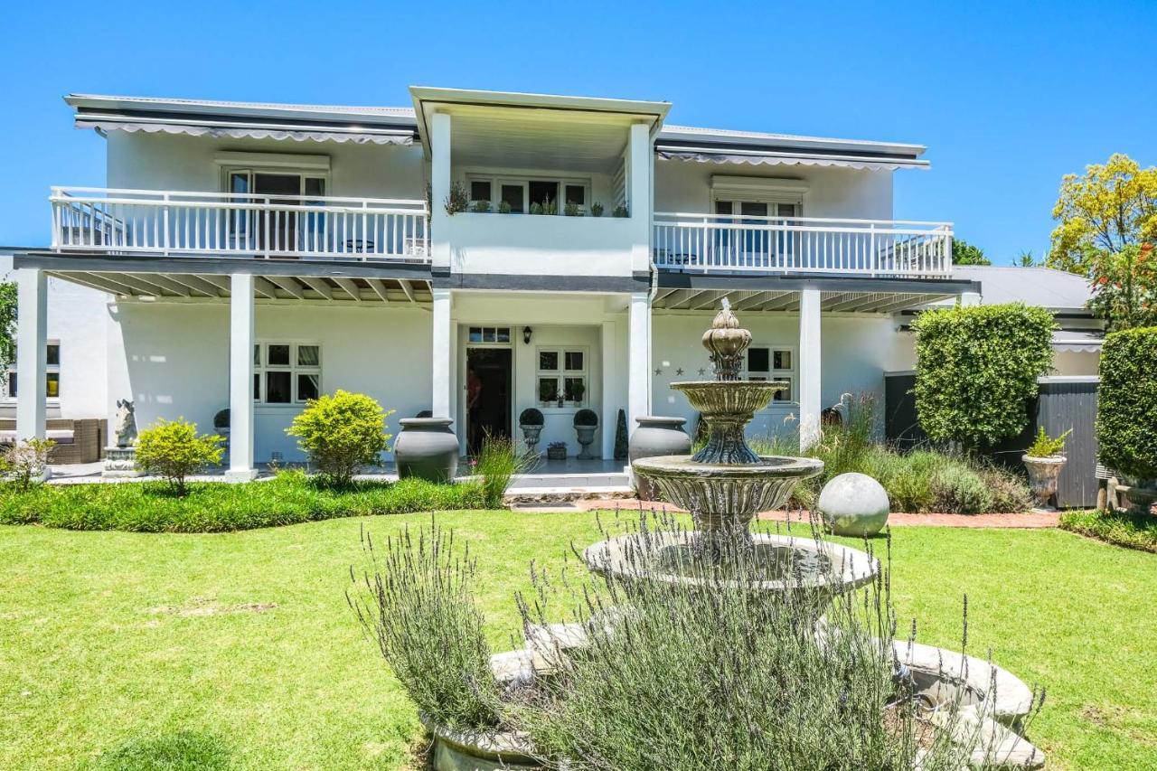 Oude Berg Guesthouse - 10 Caledon Street جورج المظهر الخارجي الصورة
